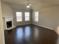 Building Photo - 5908 Meadowglen Dr