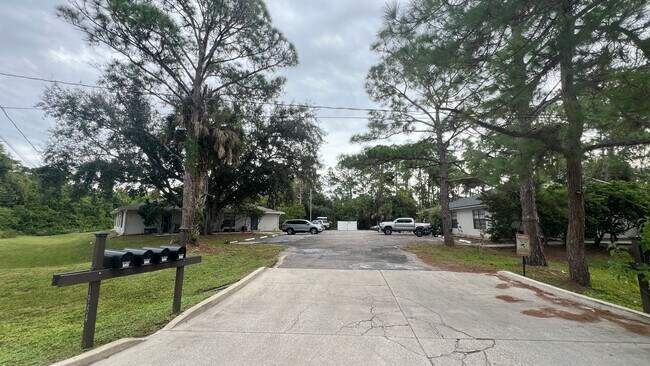 Building Photo - 2/2 Quiet and Cozy Palm Bay Unit AVAILABLE NOW! - $300 DISCOUNT AVAILABLE!