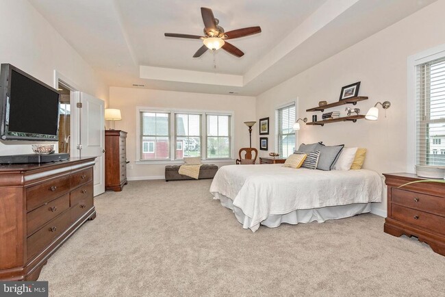 Building Photo - 9124 Kenway Ln