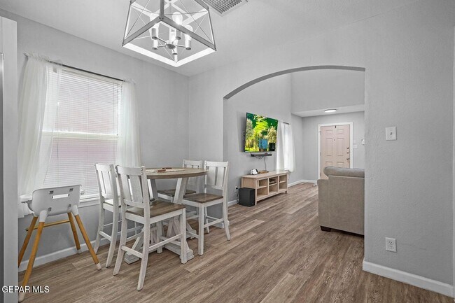 Building Photo - 14236 Rattler Point Dr