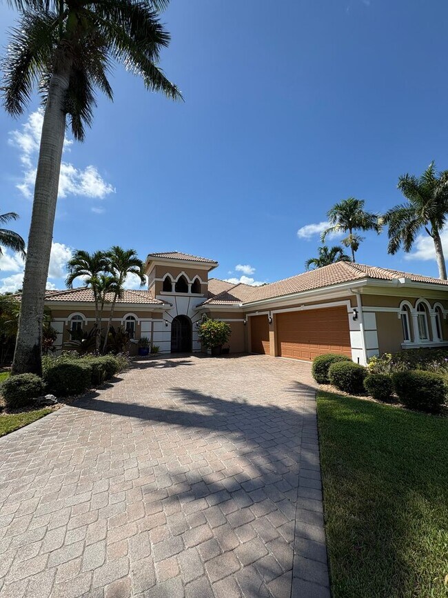 Primary Photo - Spacious 3/3.5 3 car garage home in Palm City