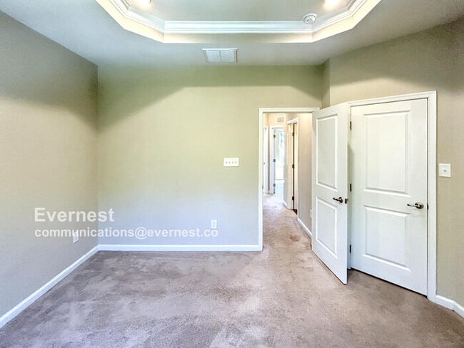 Building Photo - 3934 Grove Point Dr