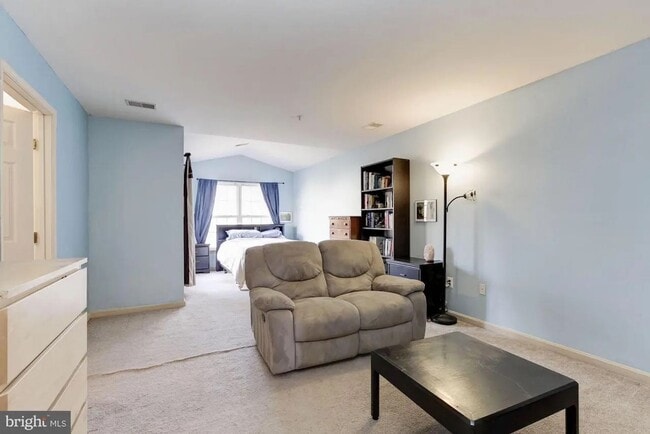 Building Photo - Spacious Townhome with Modern Amenities and Relaxing Outdoor Space near Fort Meade