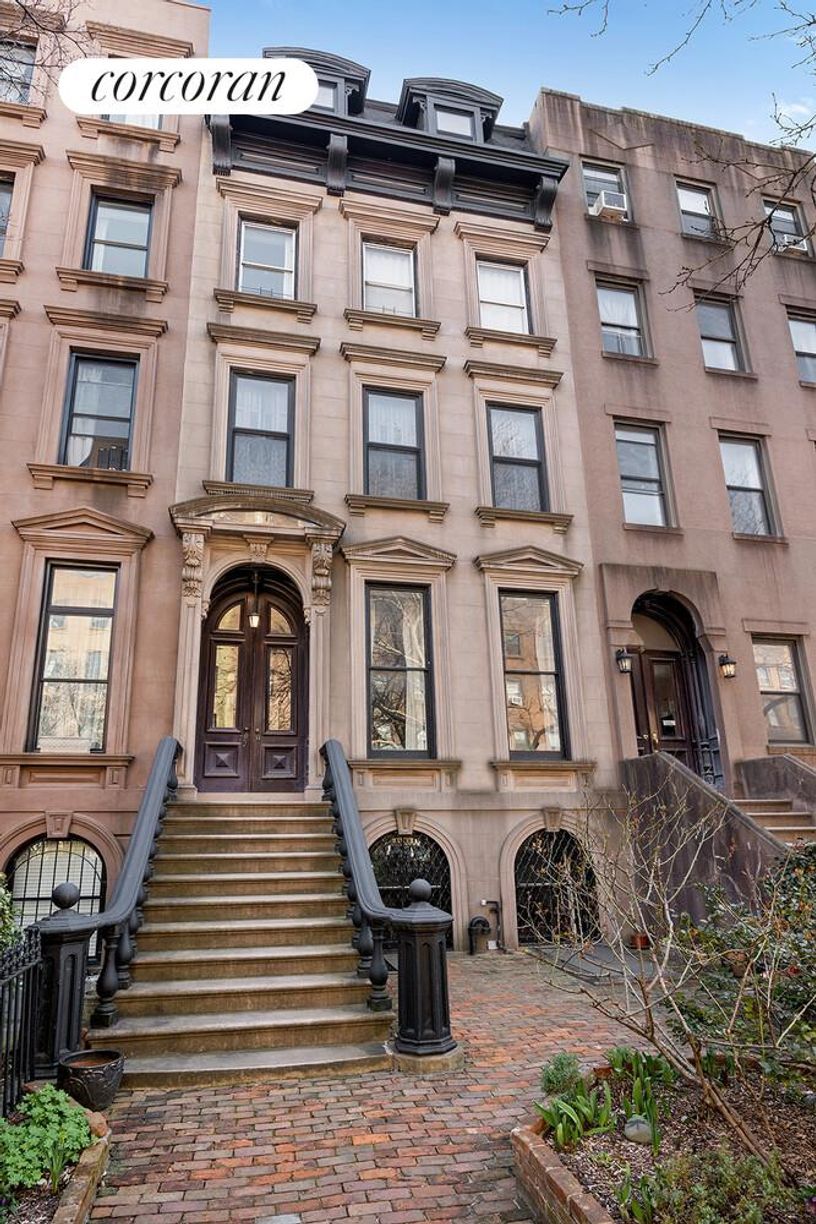 Building Photo - 70 1st Pl