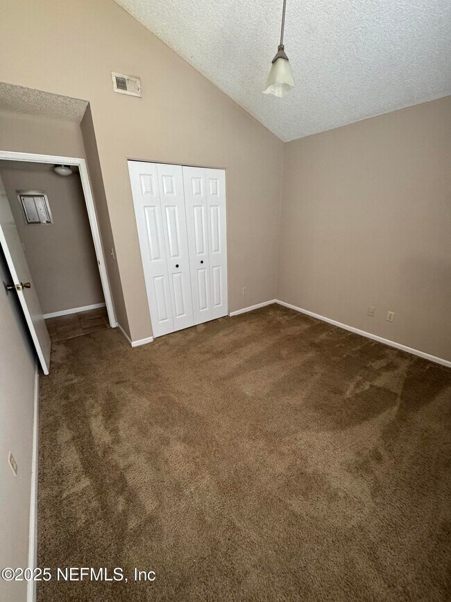 Building Photo - 4751 San Jose Manor Dr W