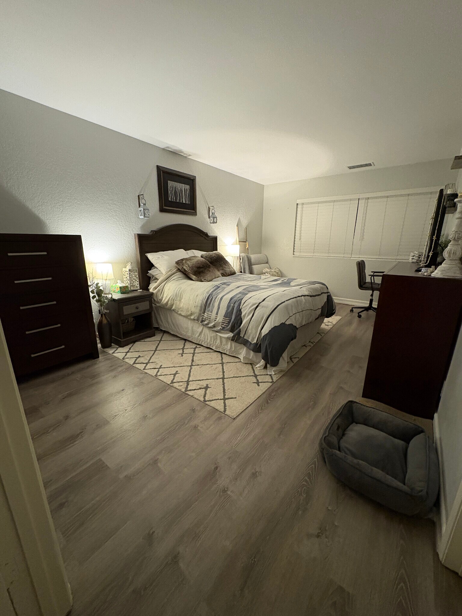 Building Photo - 136 Countrywood Ln