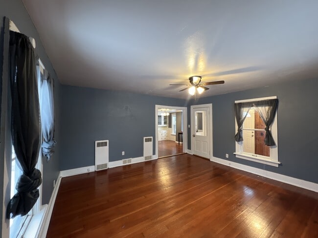 Building Photo - 353 Prospect Ave