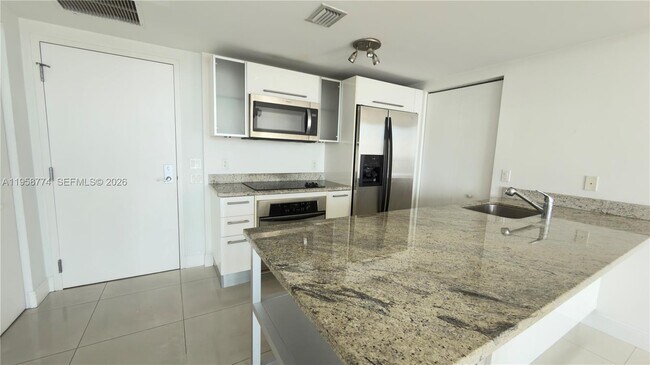 Building Photo - 185 SW 7th St