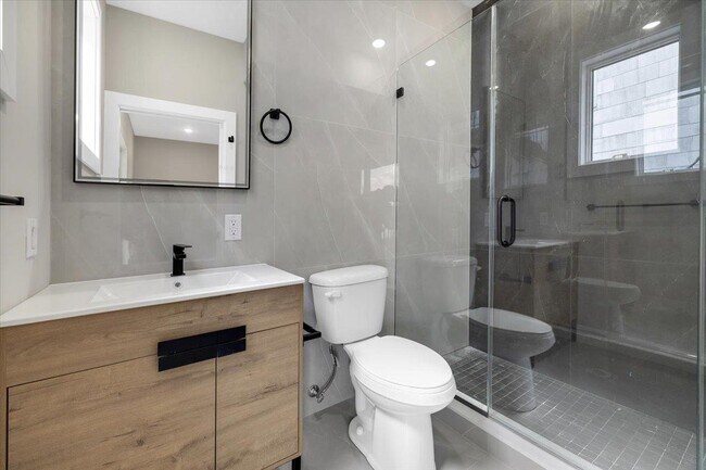 Building Photo - 327 69th St