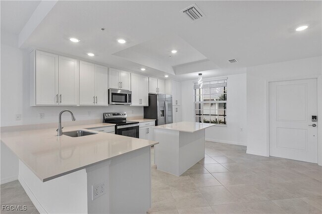 Building Photo - 15185 Bluffton Ln