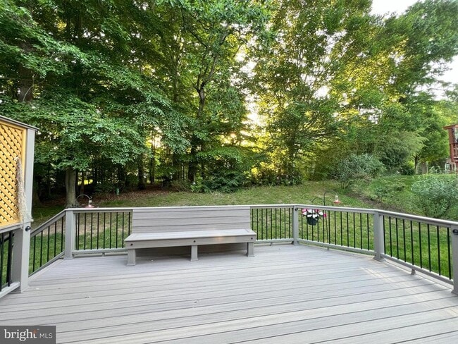 Building Photo - 8530 Oak Chase Cir
