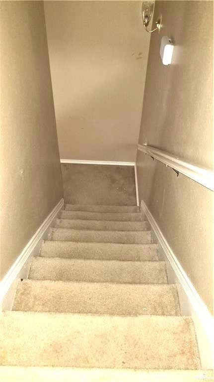 Building Photo - 13 Magnolia St