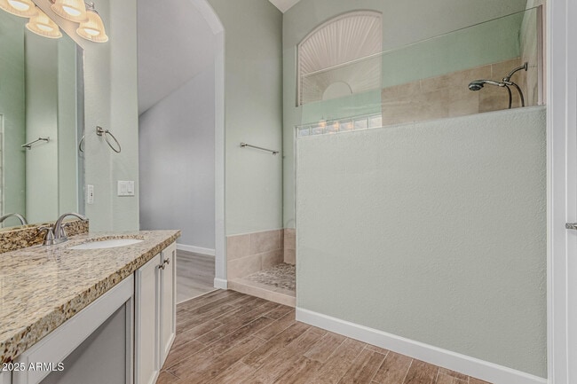 Building Photo - 6410 W Buckskin Trail