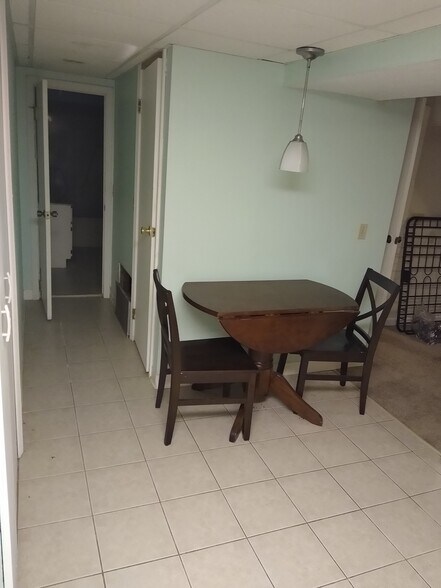 Kitchen - 2471 E Turkeyfoot Lake Rd
