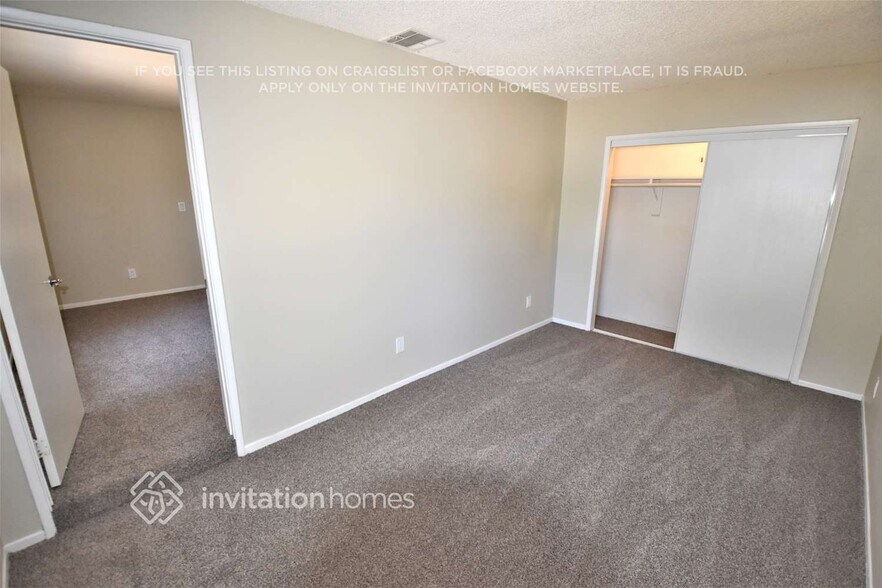 Building Photo - 10358 Eldora Ave