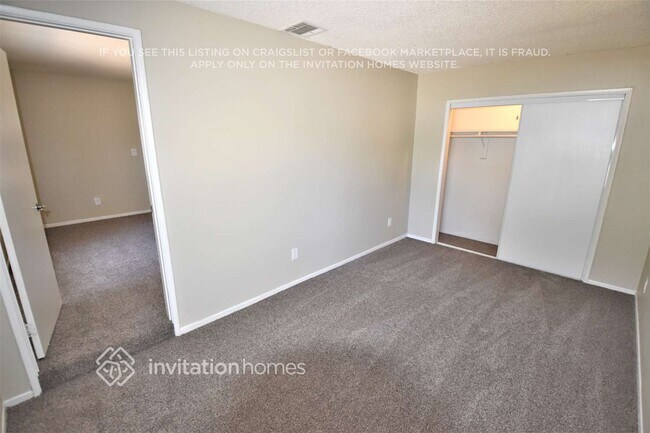 Building Photo - 10358 Eldora Ave