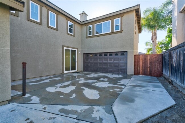Building Photo - Luxury Arrowood Home for Rent – Available July 10th