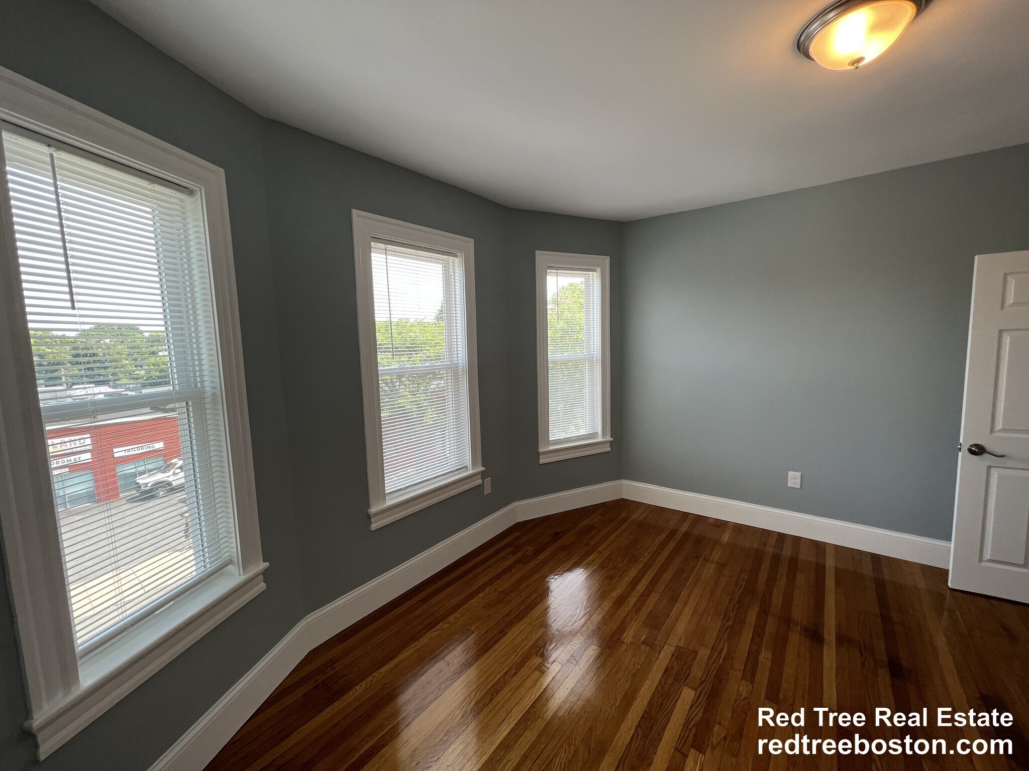 Building Photo - 366 Highland Ave