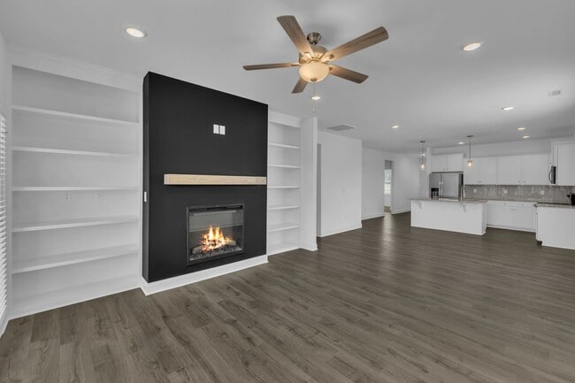 Building Photo - **Beautiful New Construction Home in Zebulon**