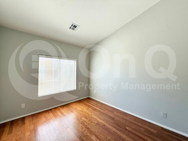 Building Photo - 900 S 94th St