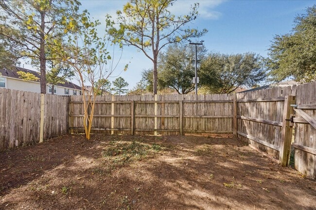 Building Photo - 8102 Fisher Glen Ln