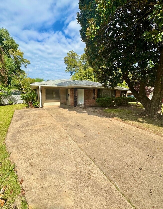 Primary Photo - Greenacres Subdivision