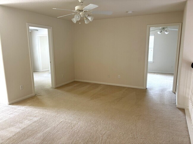 Building Photo - 19538 Piney Lake Dr