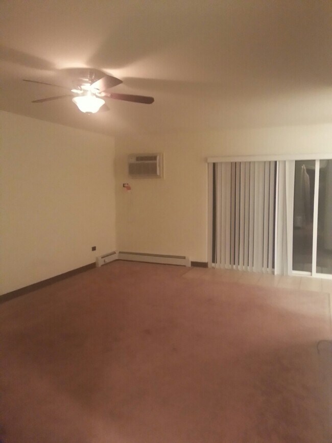 Building Photo - 1318 E Turtle Creek Cir
