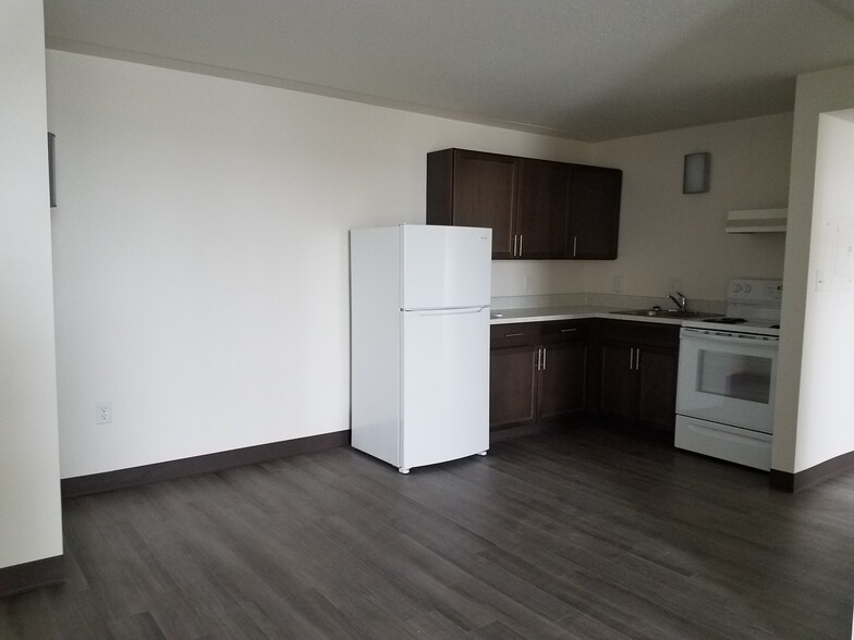 Renovated Kitchen - Findlay Senior