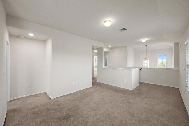 Building Photo - 5720 Kennedy St