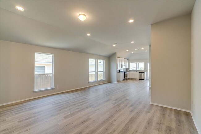 Building Photo - 5616 Respinto Dr