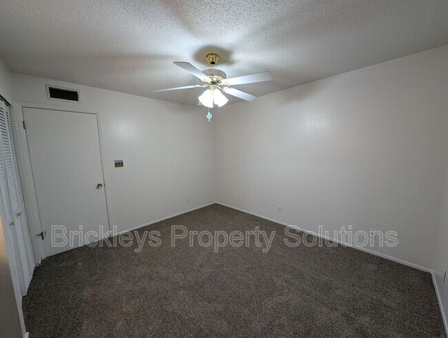 Building Photo - 6721 E McDowell Rd