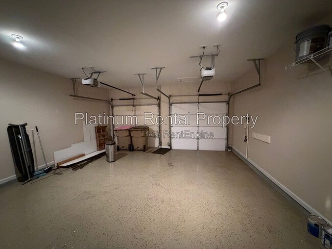 Building Photo - 4315 Avondale Ln