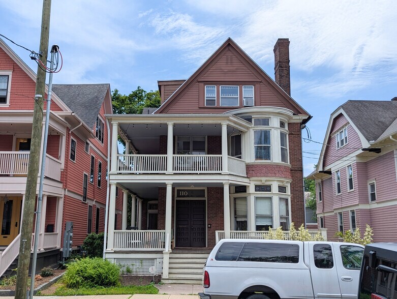 Building Photo - 110 Avon St