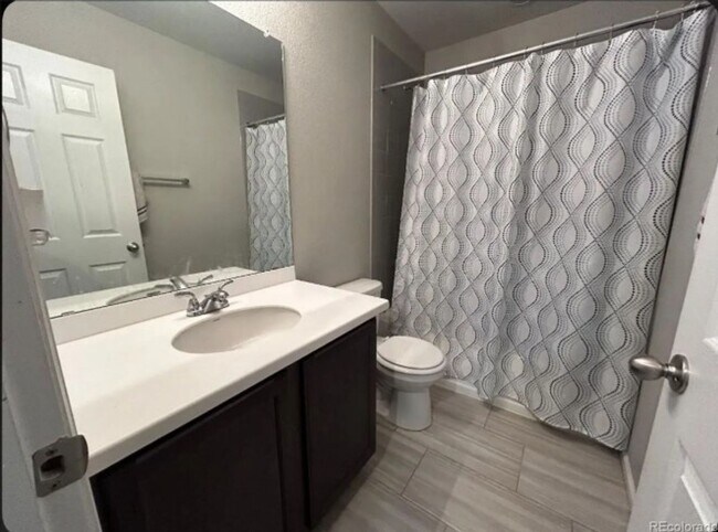 Building Photo - Luxury Living in Colorado Springs - NEW Home