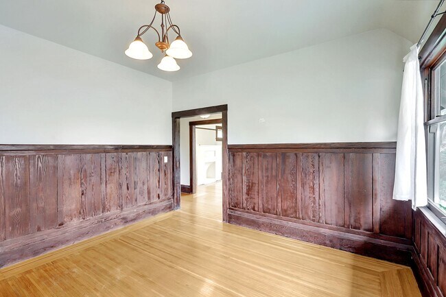Building Photo - Perfect Blend of Piedmont Ave Energy & Tree-Lined Tranquility