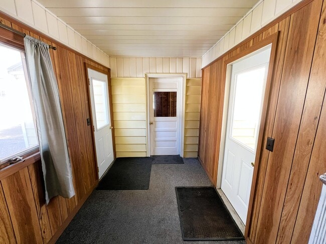 Building Photo - 468 Brunswick Ave