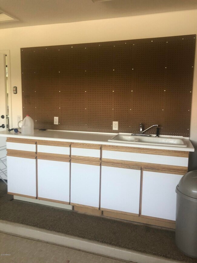 Building Photo - 3923 N 151st Ave