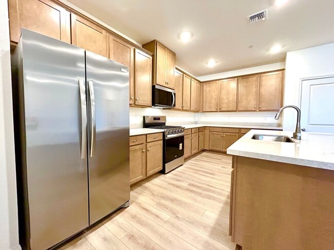 Building Photo - Brand new Townhome!   Summerlin Grand Park Village