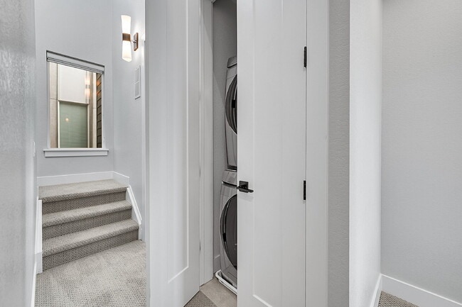 Building Photo - $2,595.00 - 2 Bedrooms, 2.2 Bathrooms, Townhouse in Denver with Roof deck!