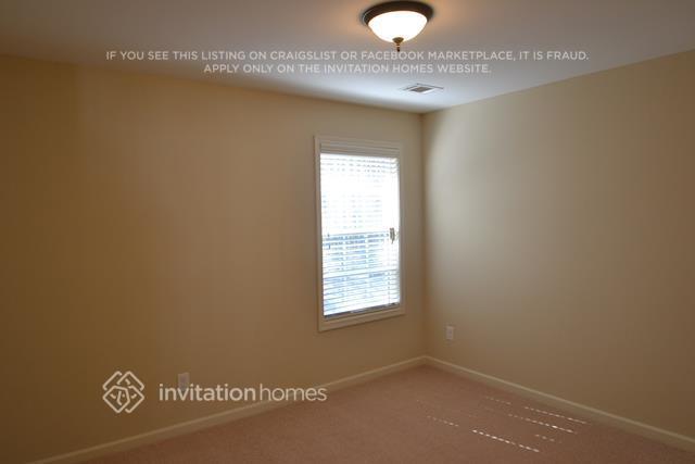 Building Photo - 2530 Freemont St