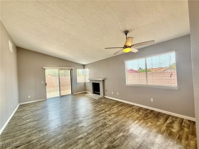 Building Photo - 4600 Ermine Ct