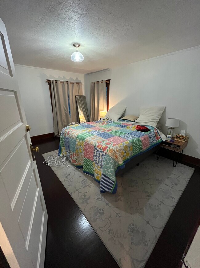 Building Photo - 2506 N Alder St