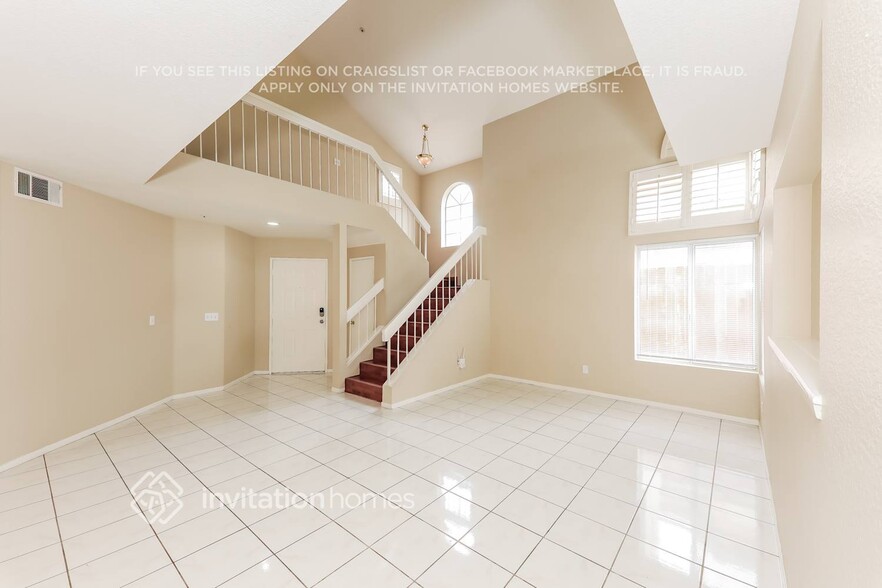 Building Photo - 11761 Malagon Dr