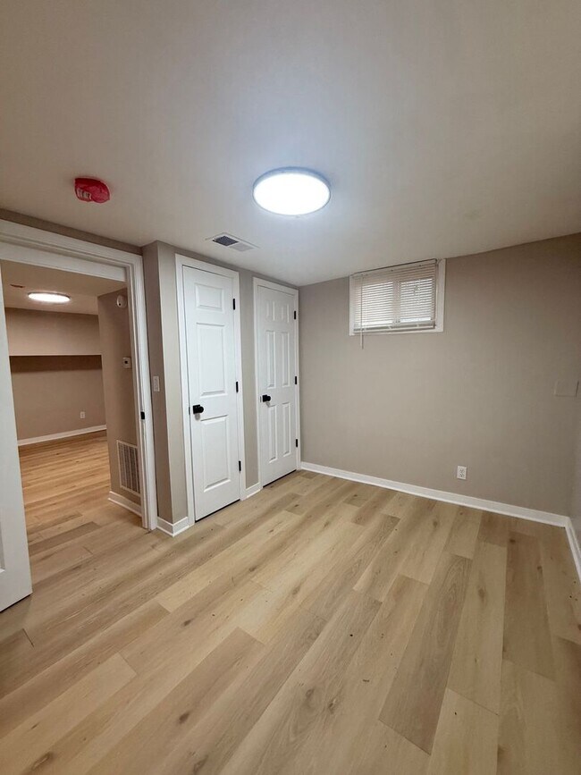 Interior Photo - 563 S 26th Ave Apartments