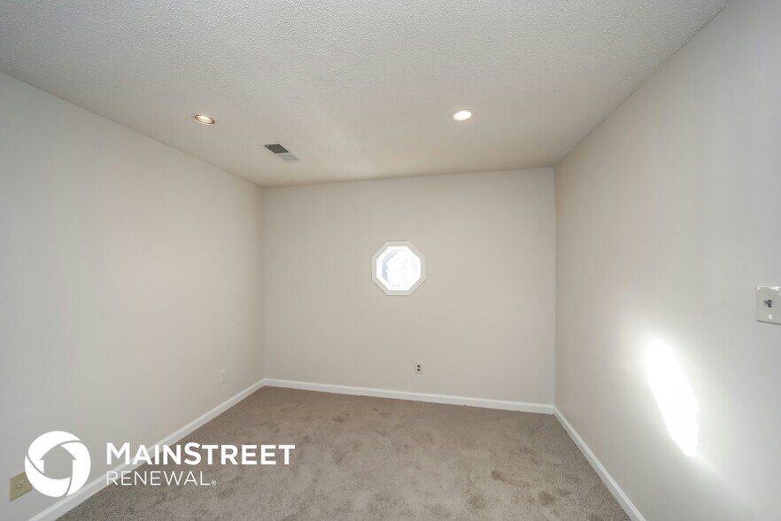 Building Photo - 1232 Calebs Ridge Dr