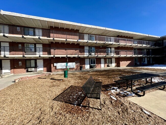 Building Photo - Studio Apartment in Denver - Ground Level - Move-In Special