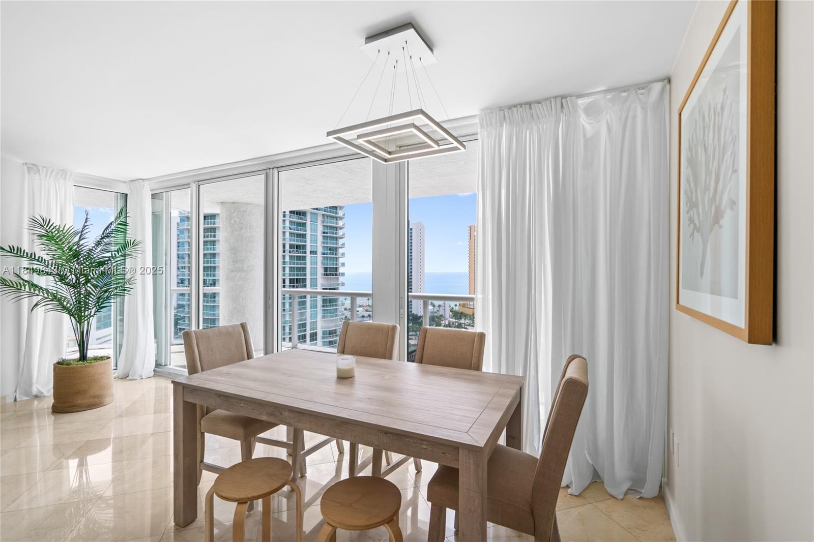 Building Photo - 16500 Collins Ave