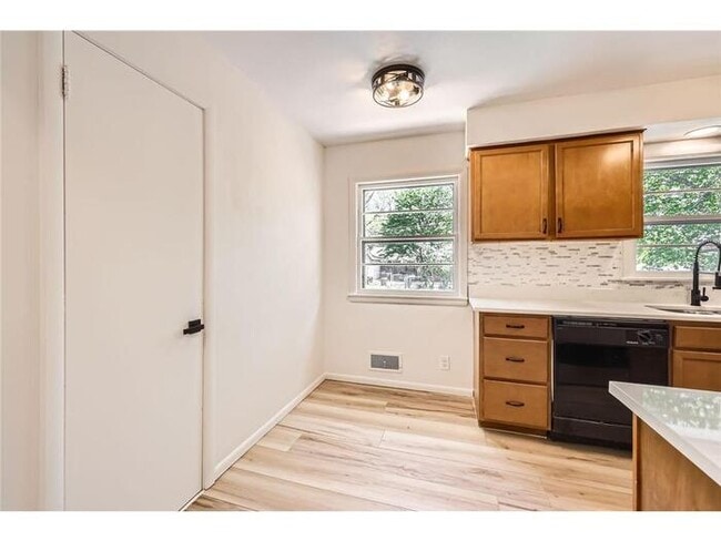 Building Photo - 3808 Welcome Ave N