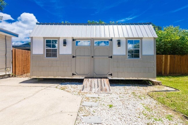 Building Photo - 4519 Martha Ave